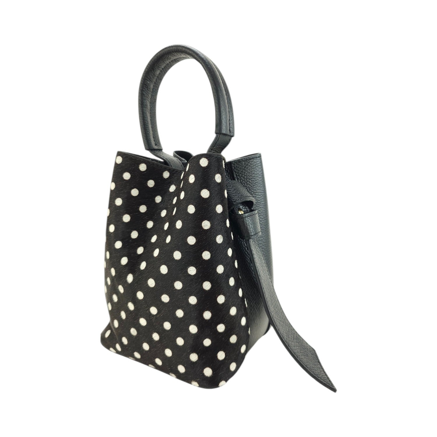 Bolso bucket en Piel Pregato Alessia Premium Topos Negro - KimondoShop